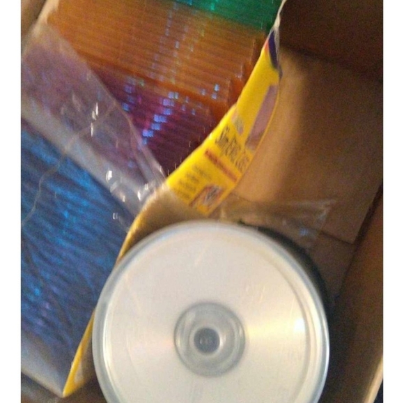 Digiland tablet with DVD player 10.1in - Picture 6 of 6